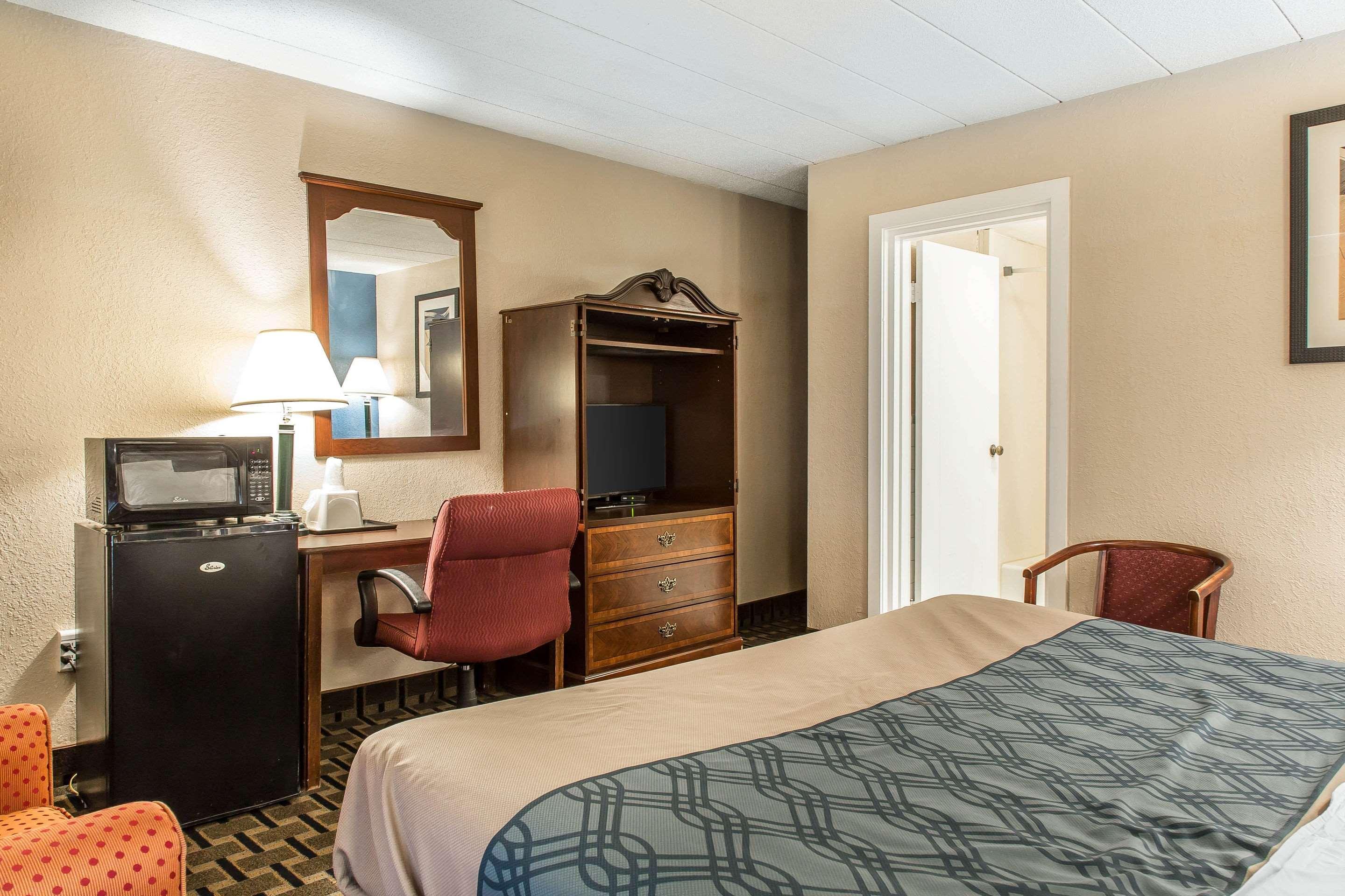 Econo Lodge Cranston - Providence Εξωτερικό φωτογραφία