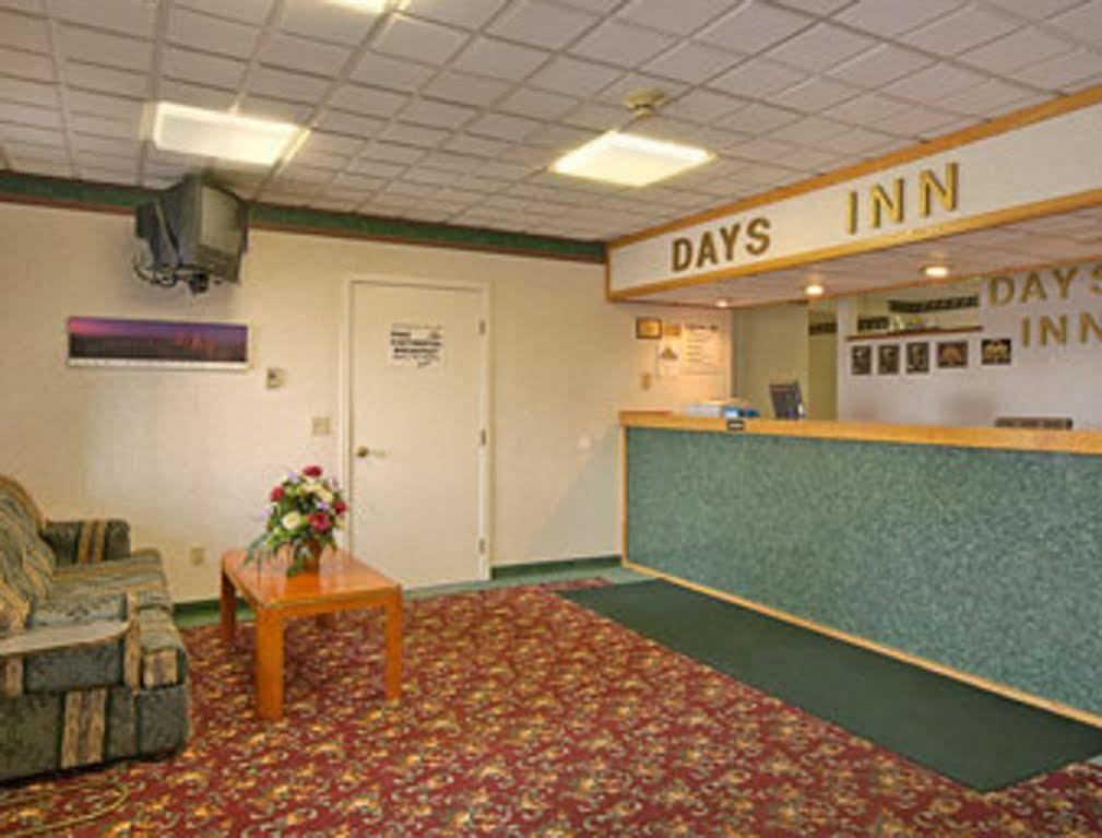 Econo Lodge Cranston - Providence Εξωτερικό φωτογραφία